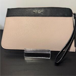 Kate Spade Black and Cream Wristlet EUC